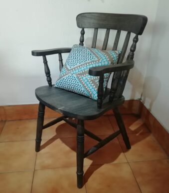 wooden-chair